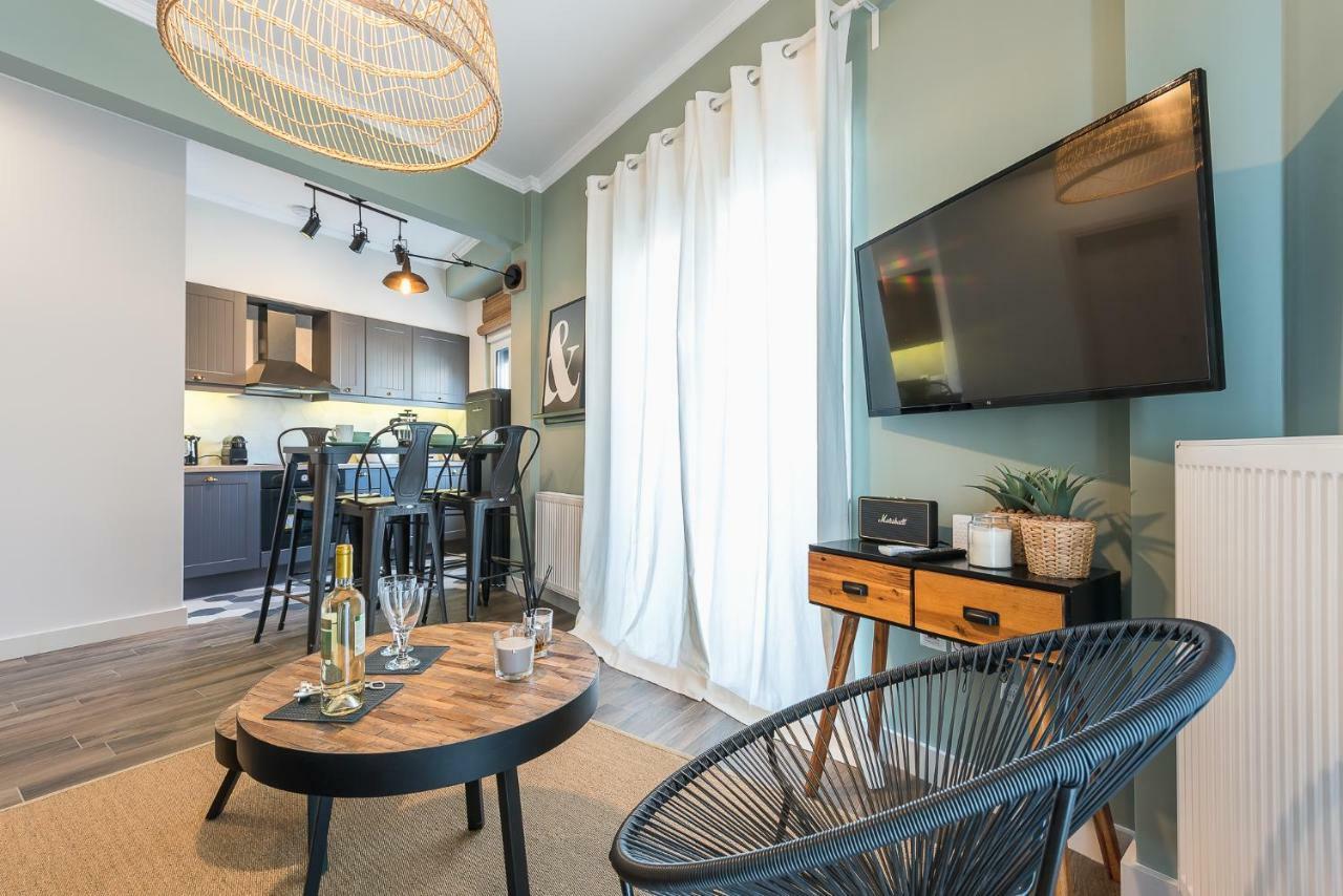 "Sunbow Olive"- Boutique Apartment In Dowtown Athena Bagian luar foto